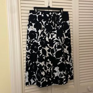 Ann Taylor Black and White Floral Skirt